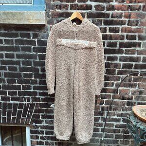 Aritizia Matching Sweatsuit - designed by The Group